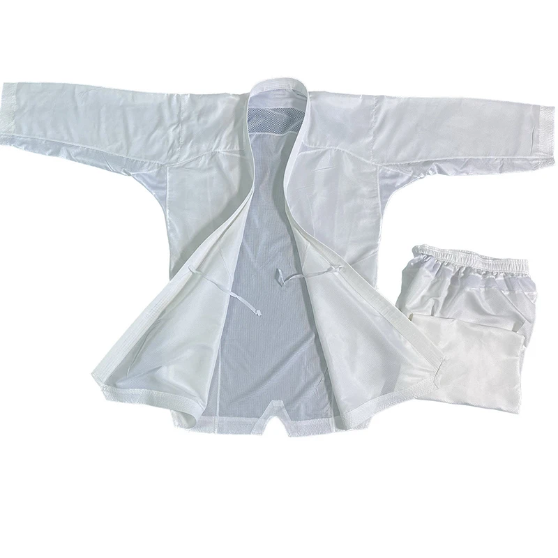 Könnyű karate GI